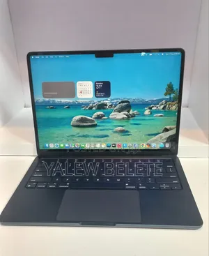 New Laptop Apple MacBook Air 2022 M2 8GB Apple M2 SSD 256GB