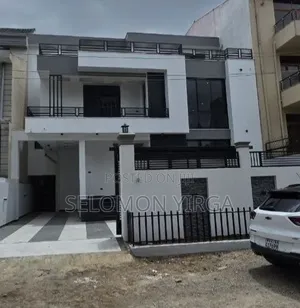 7bdrm House in Adis Abana, Bole for sale
