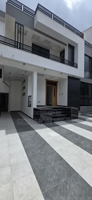 7bdrm House in Adis Abana, Bole for sale