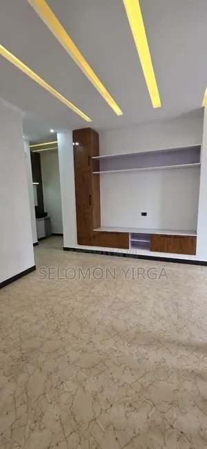 7bdrm House in Adis Abana, Bole for sale