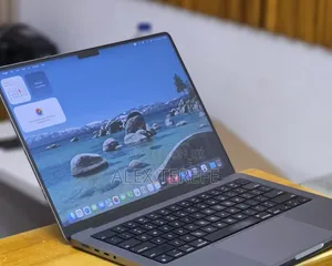 New Laptop Apple MacBook Pro 2021 M1 32GB Apple M1 Pro SSD 512GB