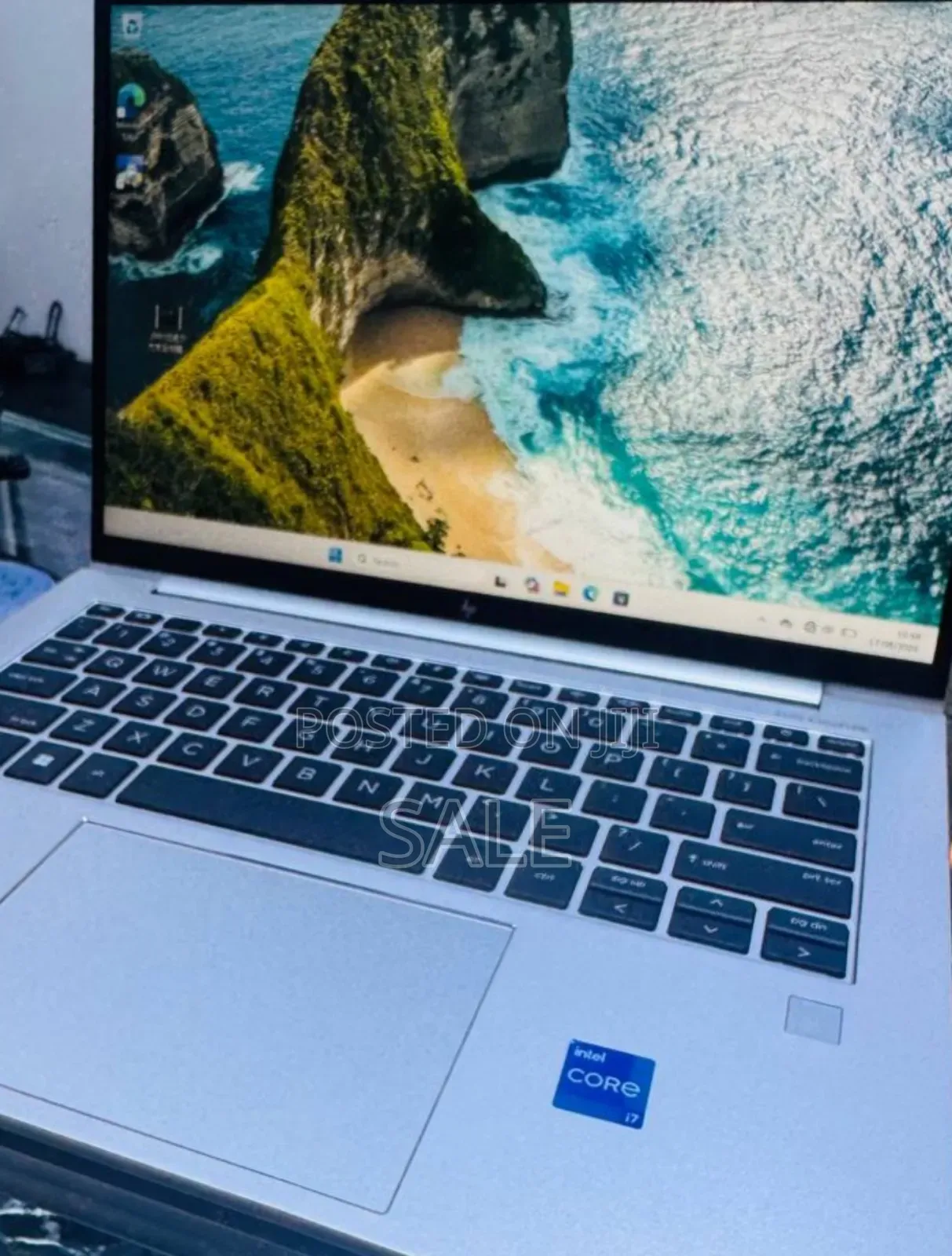 New Laptop HP EliteBook 840 G10 16GB Intel Core i7 SSD 512GB