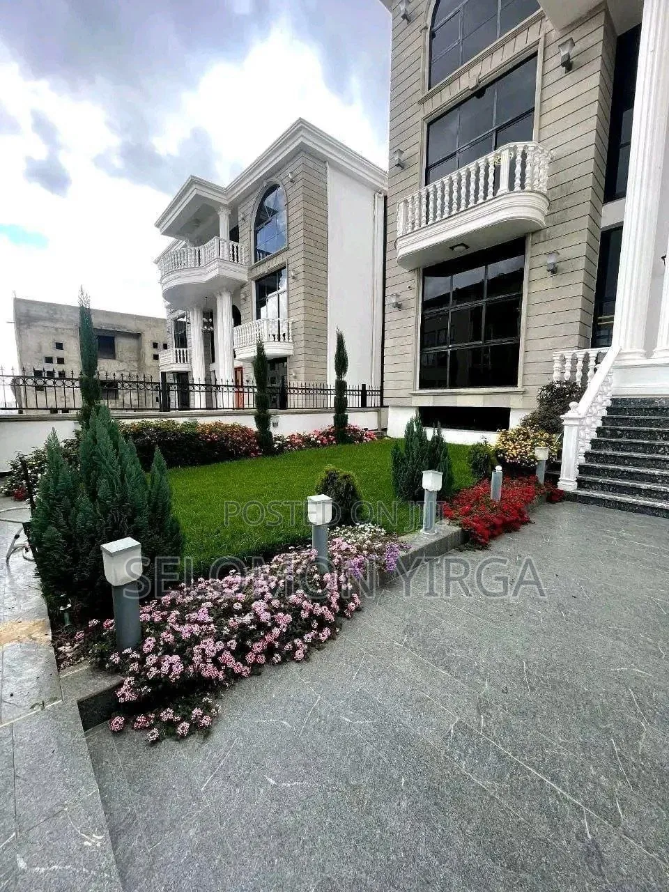 9bdrm House in Adis Ababs, Bole for sale