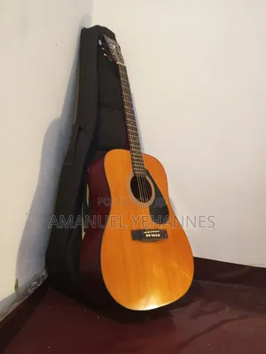 Yamaha F340 Acoustic Guitar