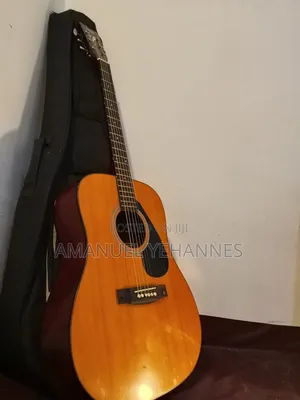 Yamaha F340 Acoustic Guitar