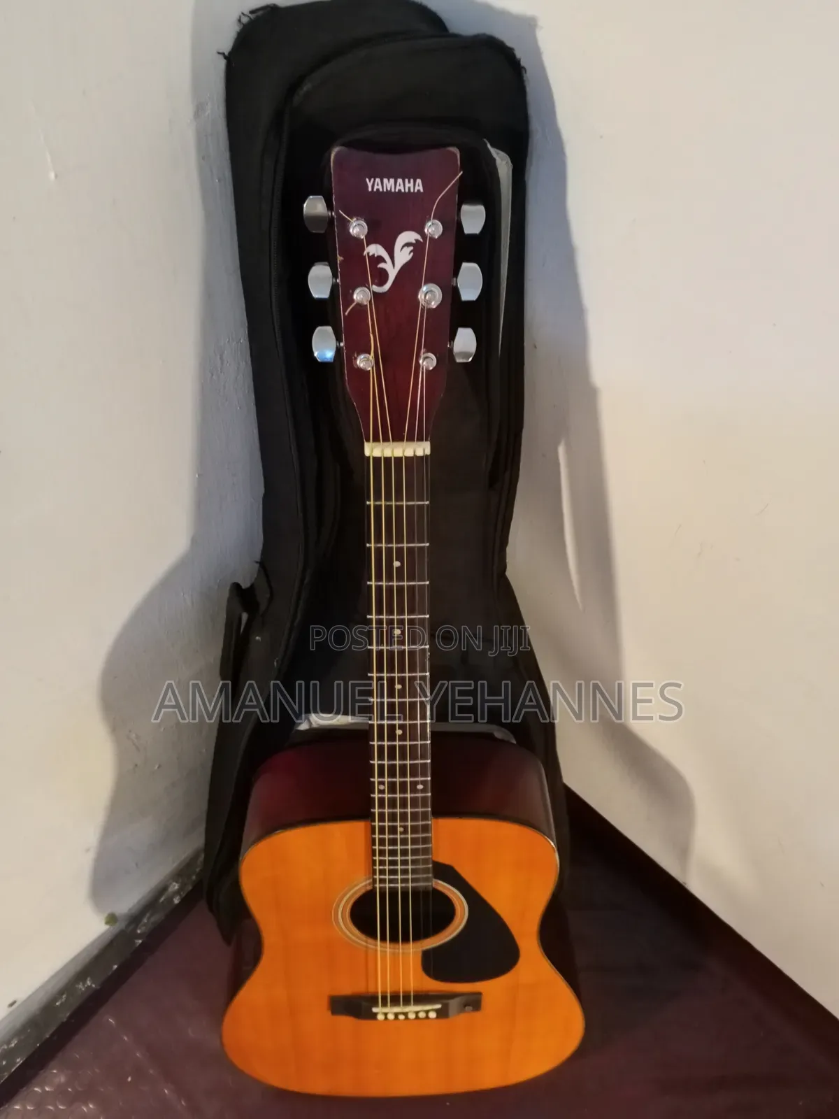 Yamaha F340 Acoustic Guitar