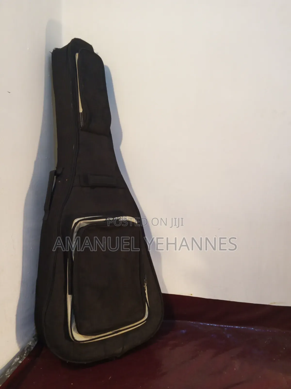 Yamaha F340 Acoustic Guitar