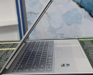 New Laptop HP Pavilion 14 16GB Intel Core i7 SSD 1T
