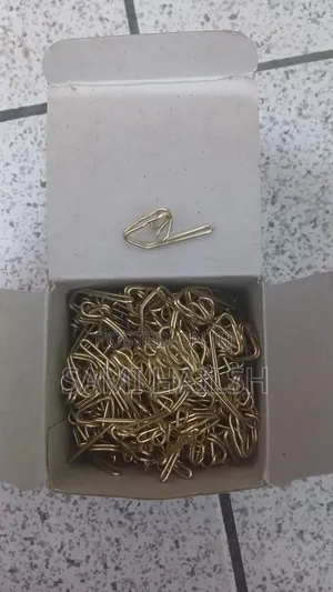 Metal Hooks(የመጋረጃ መያዛ እስፒሎች)