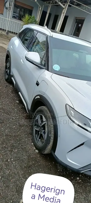 BYD Yuan Up 2025 Ivory
