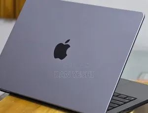 New Laptop Apple MacBook Pro 32GB Apple M1 Pro SSD 512GB