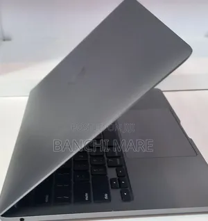 New Laptop Apple MacBook Pro 2020 M1 8GB Apple M1 SSD 256GB