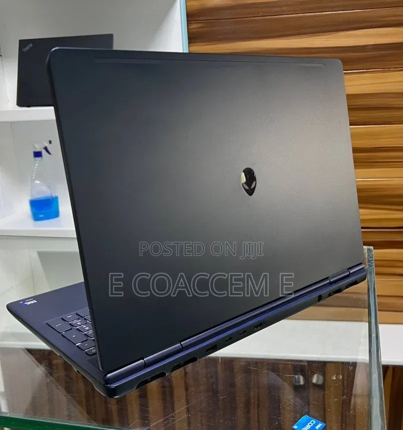 New Laptop Alienware 16x Aurora 32GB Intel Core Ultra 9 SSD 1T