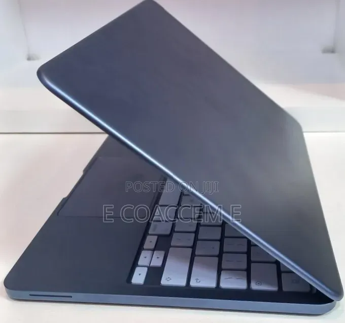 New Laptop Apple MacBook Neo 2026 8GB SSD 256GB