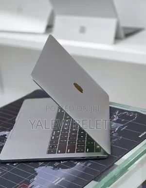 New Laptop Apple MacBook Pro 2020 M1 16GB Apple M1 Pro SSD 512GB