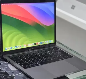 New Laptop Apple MacBook Pro 2020 M1 8GB Apple M1 SSD 256GB