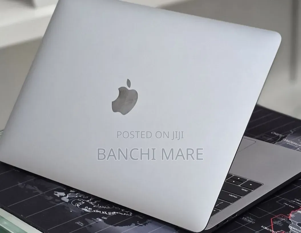 New Laptop Apple MacBook Pro 2020 M1 8GB Apple M1 SSD 256GB