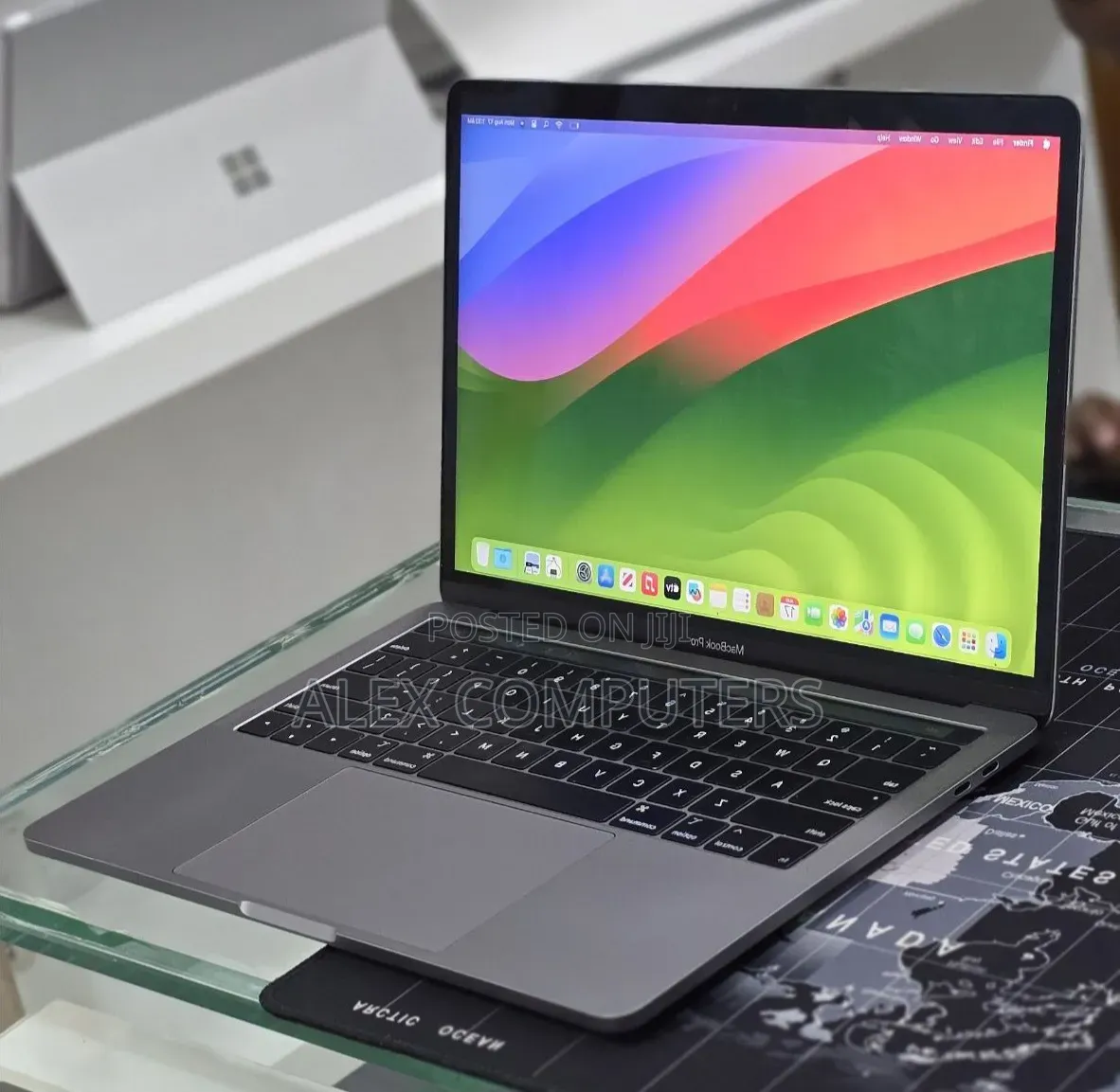 New Laptop Apple MacBook 16GB Apple M1 Pro SSD 512GB