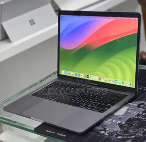 New Laptop Apple MacBook 16GB Apple M1 Pro SSD 512GB