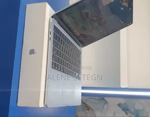New Laptop Apple MacBook Air 2025 M4 16GB Apple M4 SSD 512GB