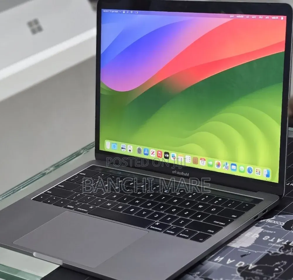 New Laptop Apple MacBook Pro 2020 M1 16GB Apple M1 SSD 512GB