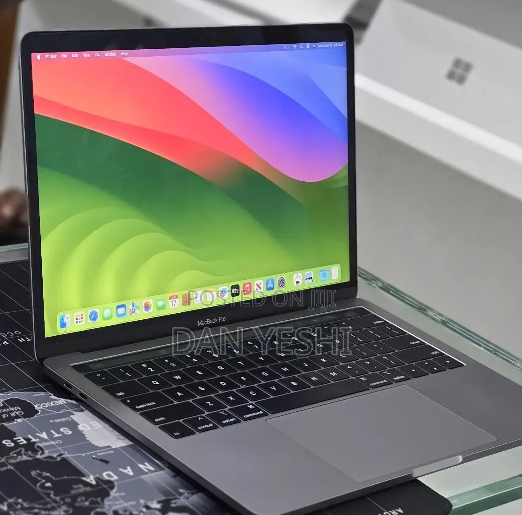 New Laptop Apple MacBook Pro 2020 M1 16GB Apple M1 SSD 512GB