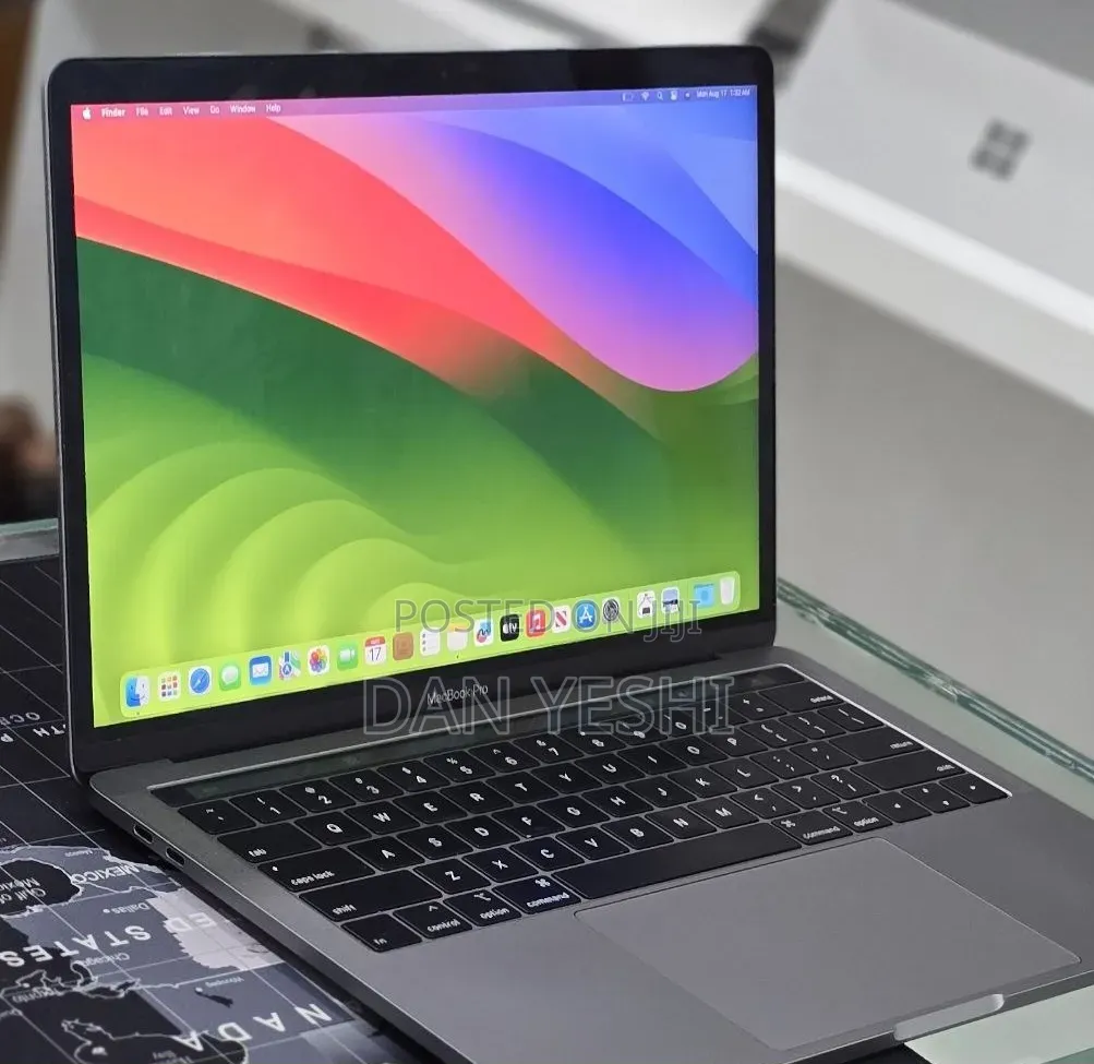 New Laptop Apple MacBook Pro 2020 M1 16GB Apple M1 SSD 512GB
