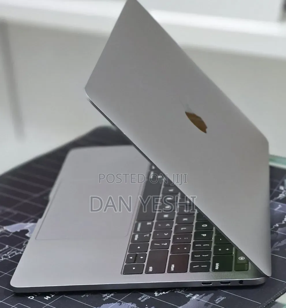 New Laptop Apple MacBook Pro 2020 M1 16GB Apple M1 SSD 512GB