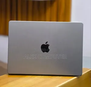 New Laptop Apple MacBook Pro 2021 M1 32GB Apple M1 SSD 512GB
