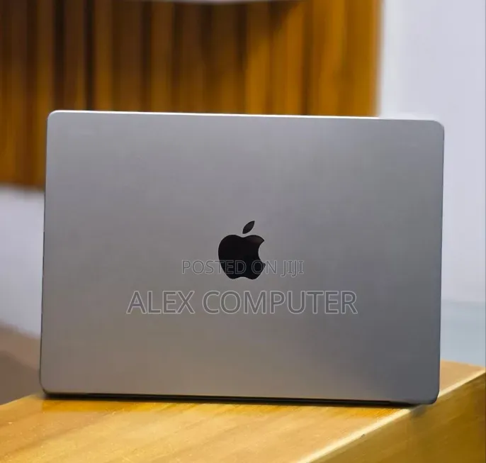 New Laptop Apple MacBook Pro 2021 M1 32GB Apple M1 SSD 512GB