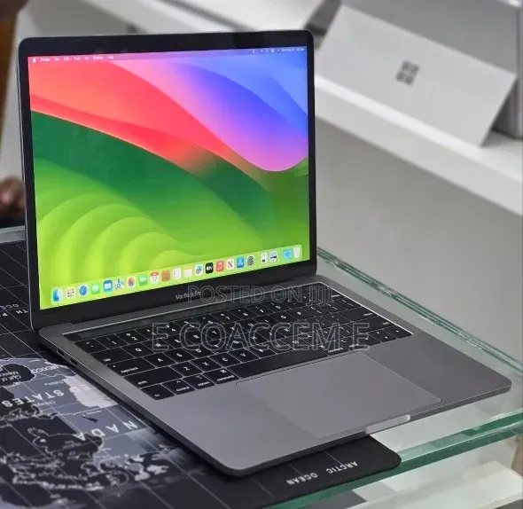 New Laptop Apple MacBook 16GB SSD 512GB