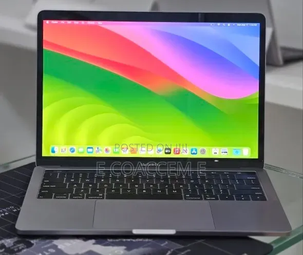 New Laptop Apple MacBook 16GB SSD 512GB