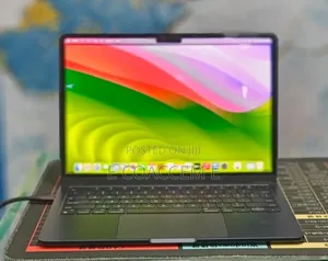 New Laptop Apple MacBook 8GB SSD 512GB