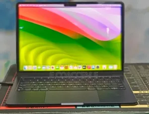 New Laptop Apple MacBook 8GB SSD 512GB