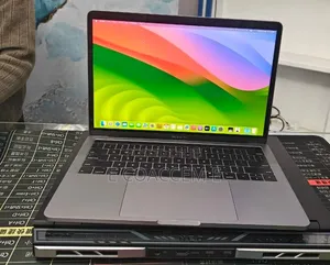 New Laptop Apple MacBook 8GB SSD 512GB