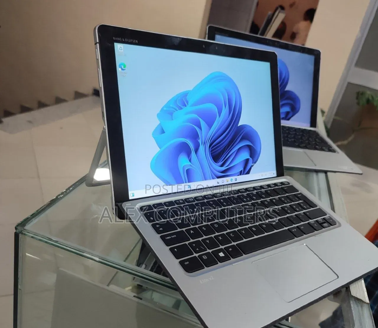 New Laptop HP X2 8GB Intel Core i5 SSD 128GB