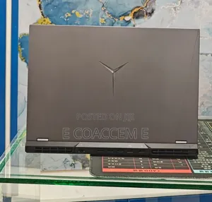 New Laptop Asus 16GB AMD Ryzen 7 SSD 512GB