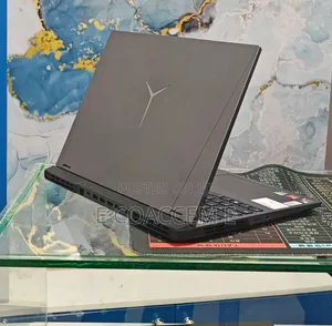 New Laptop Asus 16GB AMD Ryzen 7 SSD 512GB