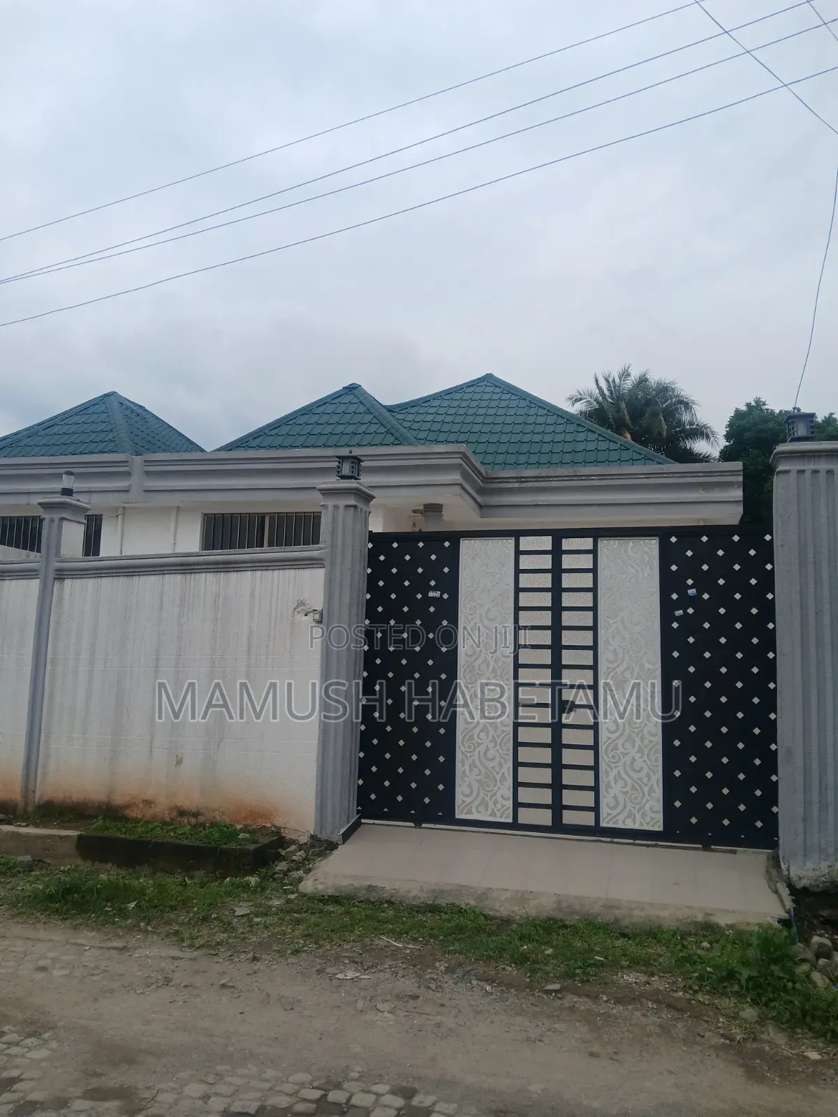Furnished 6bdrm Villa in ቃሊቲ ወርቁ ሰፈር, Nifas Silk-Lafto for sale