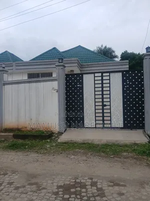Furnished 6bdrm Villa in ቃሊቲ ወርቁ ሰፈር, Nifas Silk-Lafto for sale