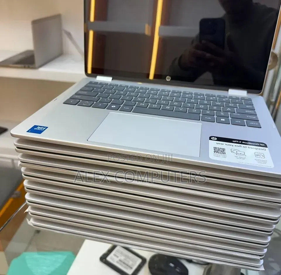 New Laptop HP OmniBook 5 Flip 14-fp0023dx 16GB Intel Core 7 SSD 512GB