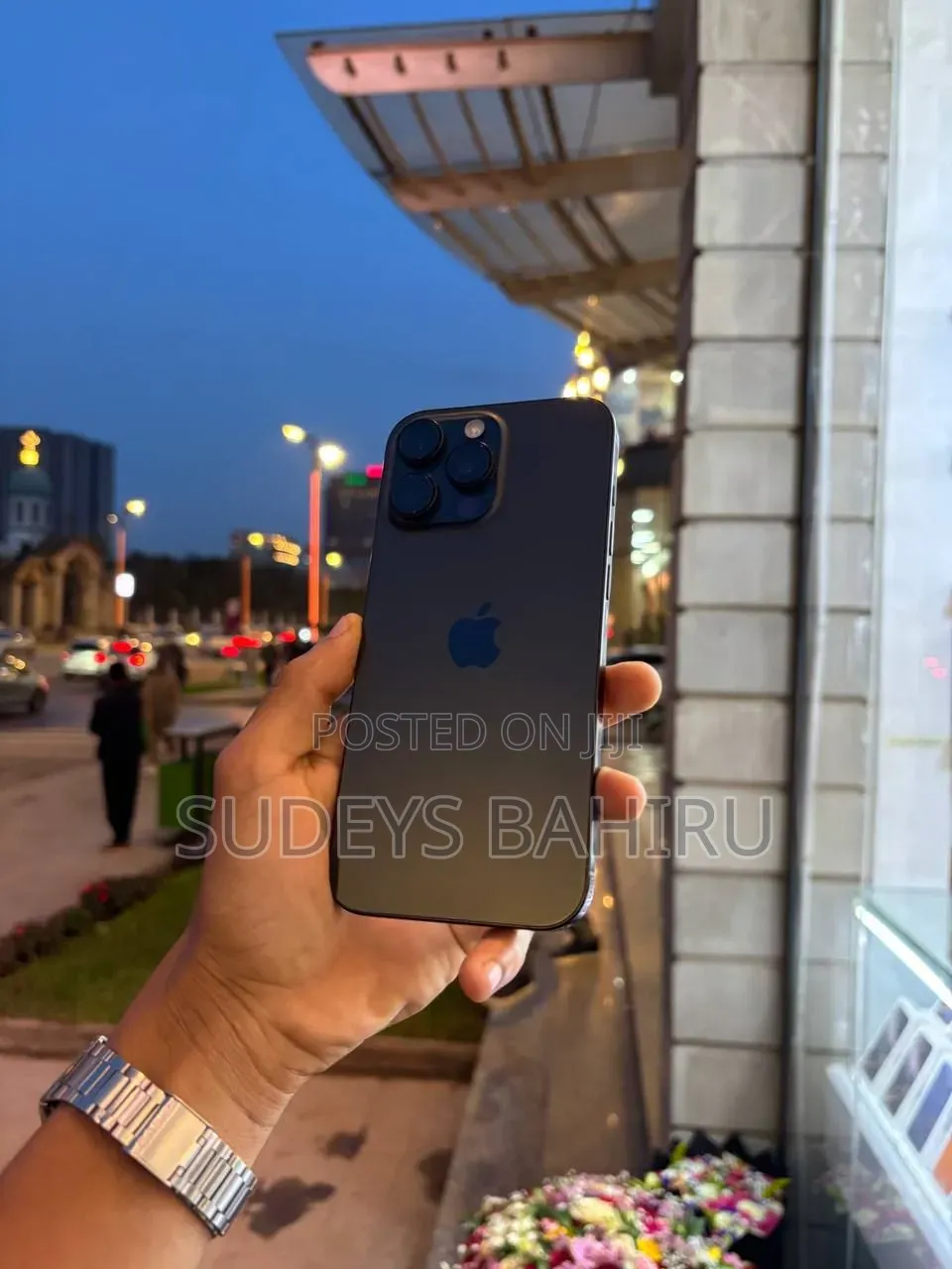 New Apple iPhone 16 Pro Max 256 GB Black