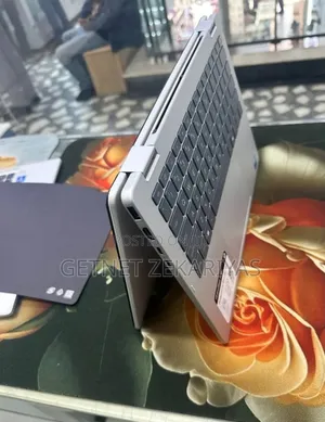 New Laptop HP OmniBook 5 14" 16GB Intel Core 7 SSD 512GB