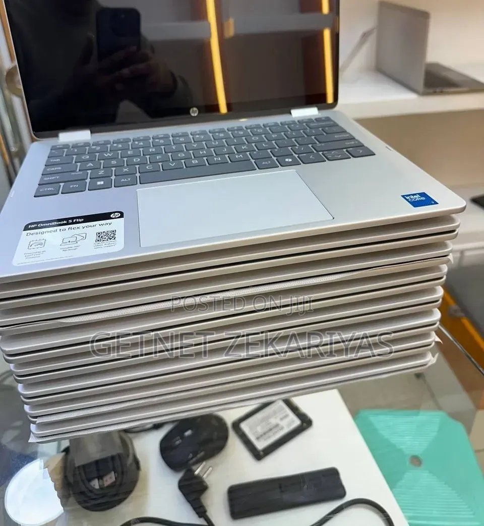 New Laptop HP OmniBook 5 14" 16GB Intel Core 7 SSD 512GB