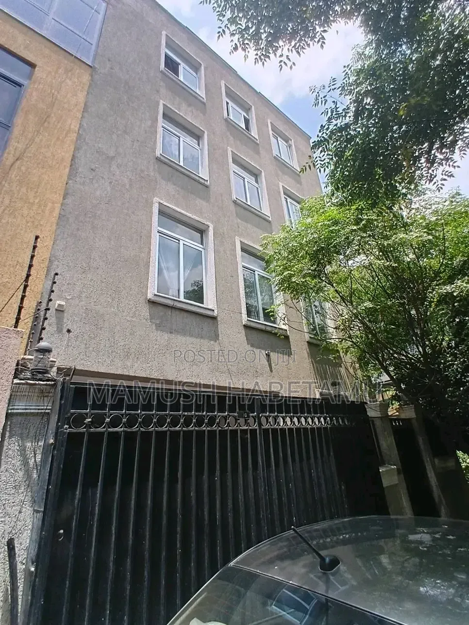 Furnished 6bdrm House in 72ማህበር, Nifas Silk-Lafto for sale