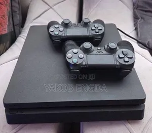 Playstation 4 Slim