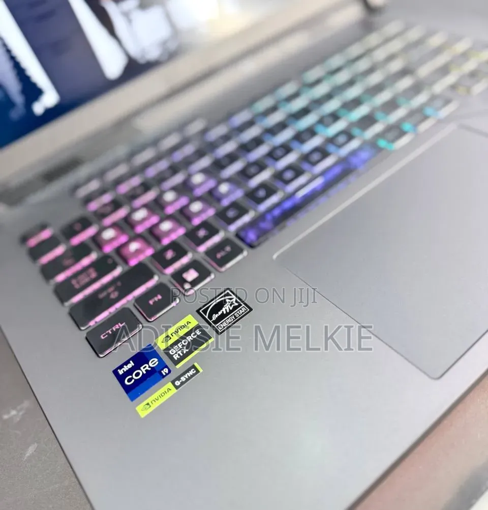 New Laptop Asus ROG Strix G16 16GB Intel Core i9 SSD 1T