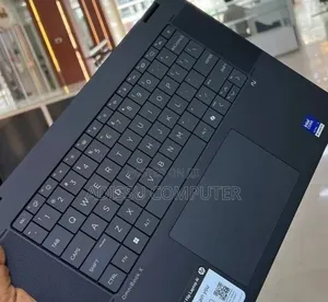 New Laptop HP OmniBook 5 14" 16GB Intel Core Ultra 7 SSD 1T