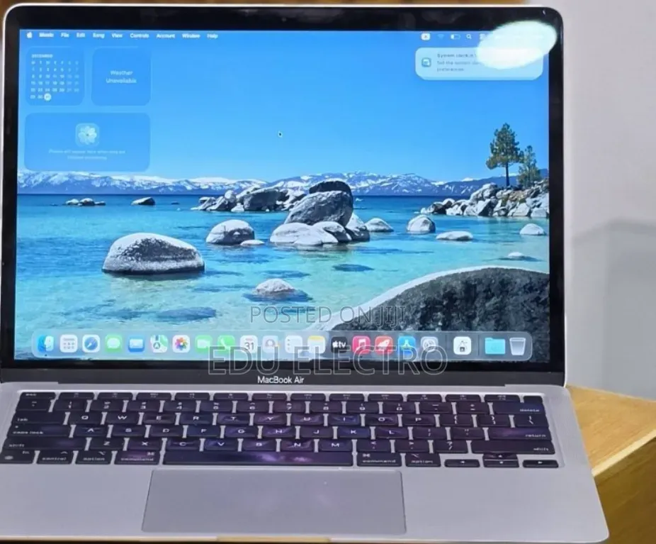 New Laptop Apple MacBook Air 2020 M1 8GB Apple M1 SSD 256GB