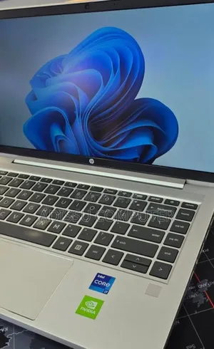 New Laptop HP Pavilion 14 16GB Intel Core i7 SSD 512GB